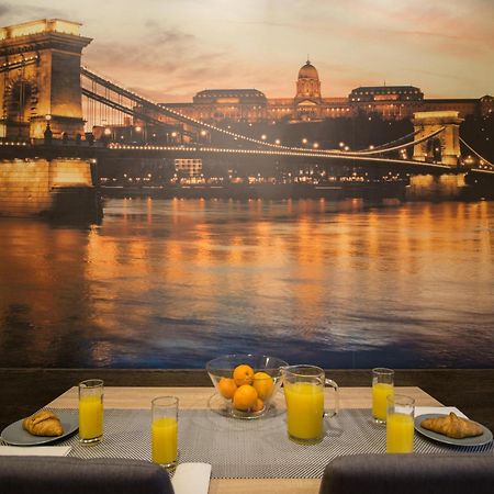 Exlcusive & City Central Located Suite By Prestige Homes Budapest Eksteriør bilde