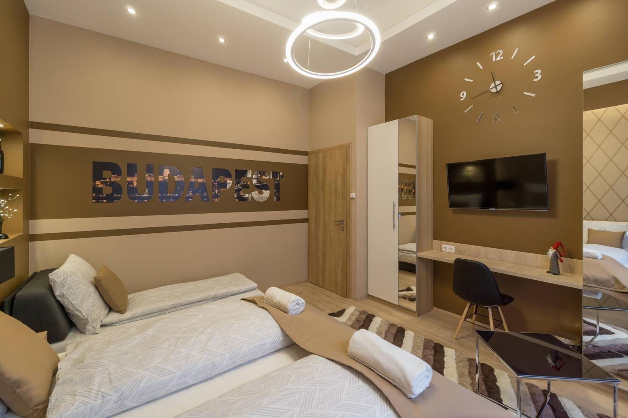 Exlcusive & City Central Located Suite By Prestige Homes Budapest Eksteriør bilde