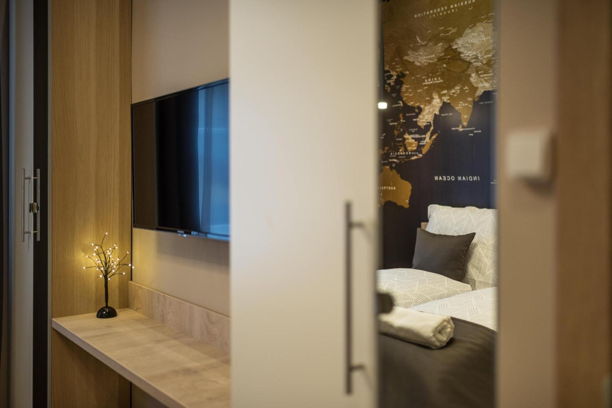 Exlcusive & City Central Located Suite By Prestige Homes Budapest Eksteriør bilde